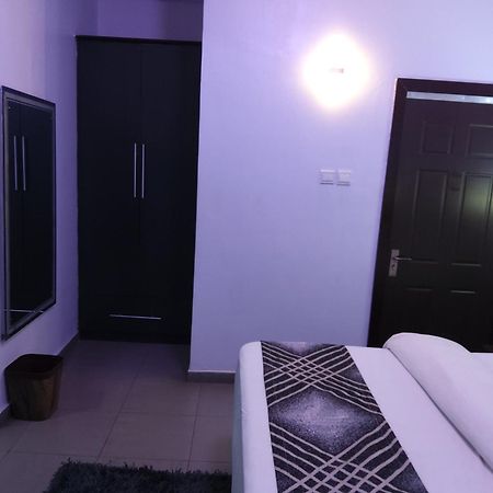 Crownedge Hotels Ikeja Luaran gambar