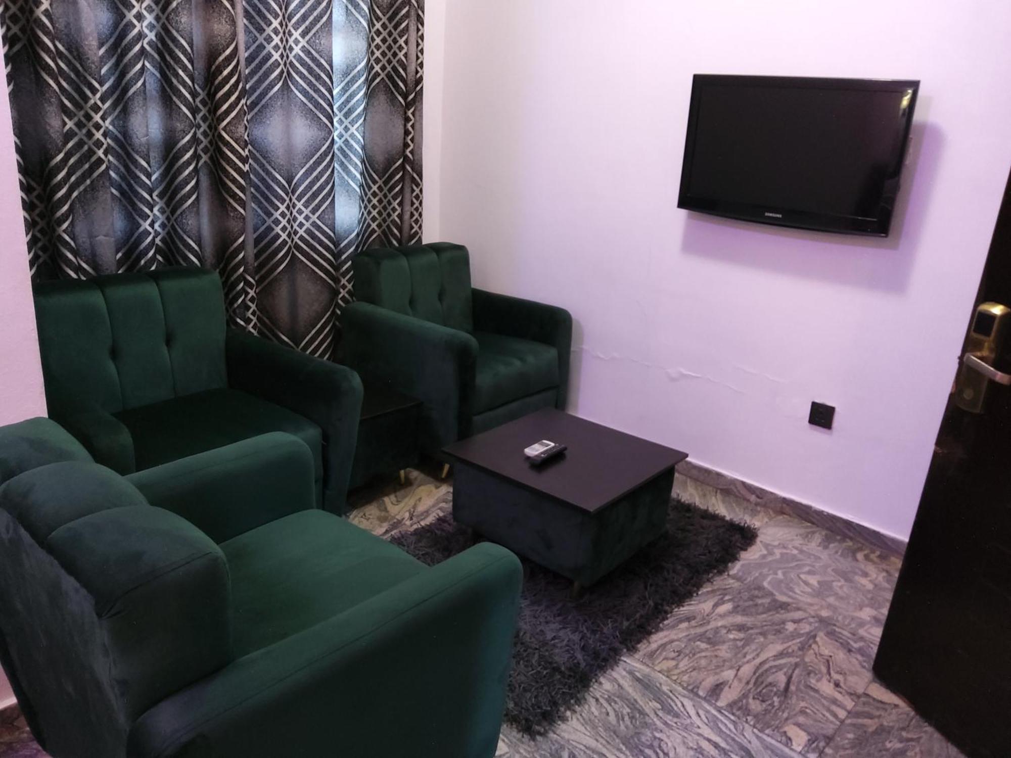 Crownedge Hotels Ikeja Luaran gambar