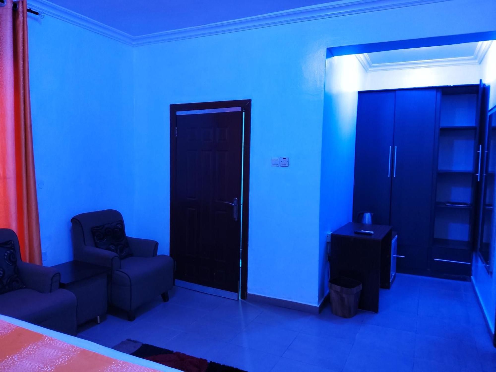 Crownedge Hotels Ikeja Luaran gambar