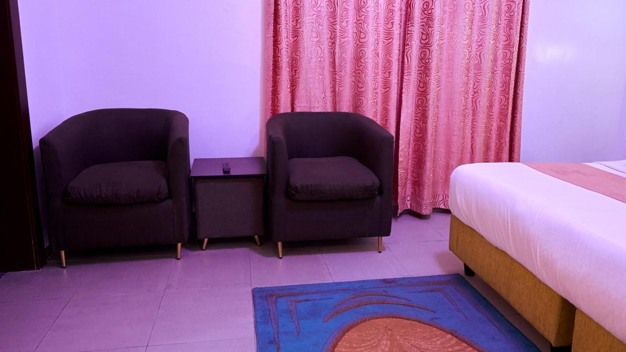 Crownedge Hotels Ikeja Luaran gambar